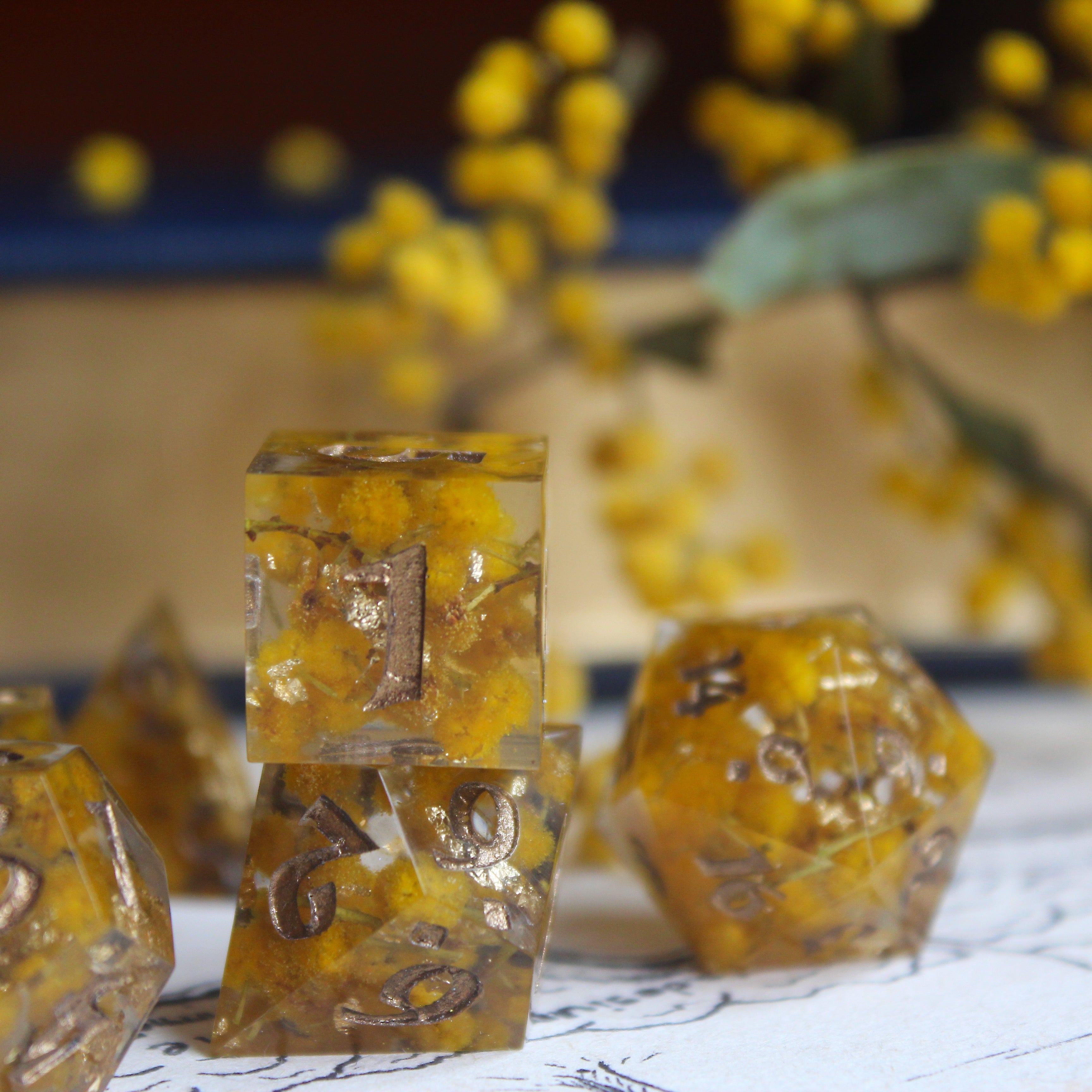 Australian Golden Wattle Flower 7-Piece Dice Set