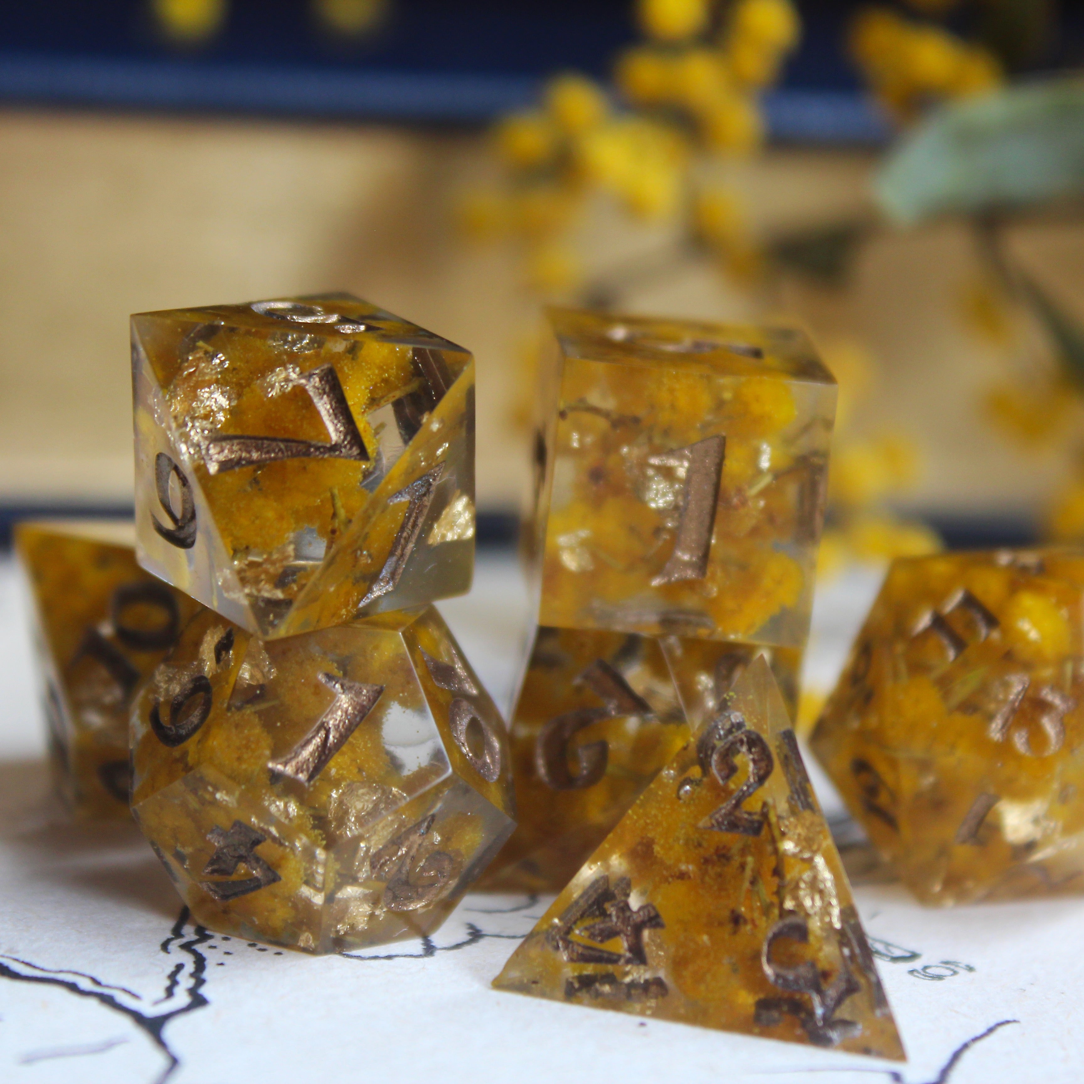 Australian Golden Wattle Flower 7-Piece Dice Set