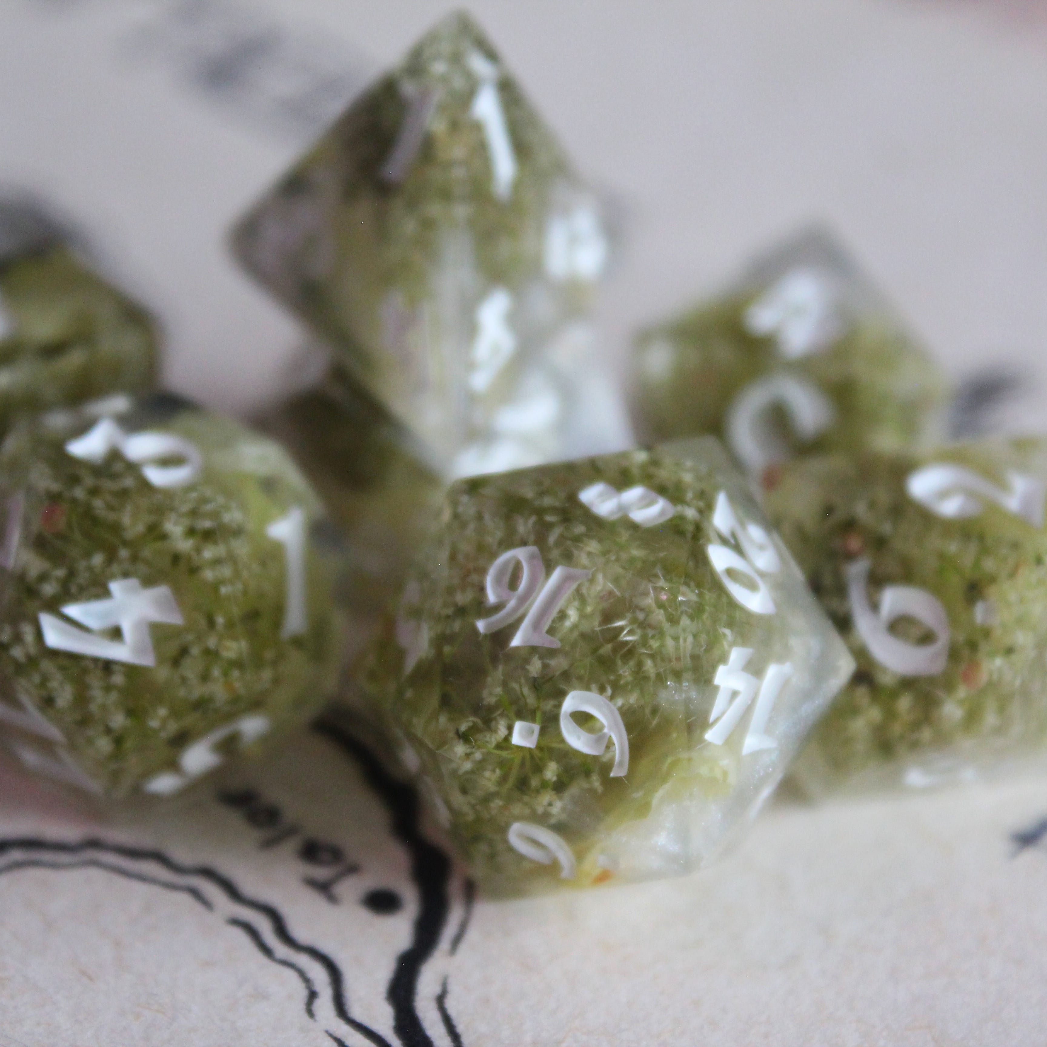 Fae Florals 7-Piece Polyhedral Dice Set