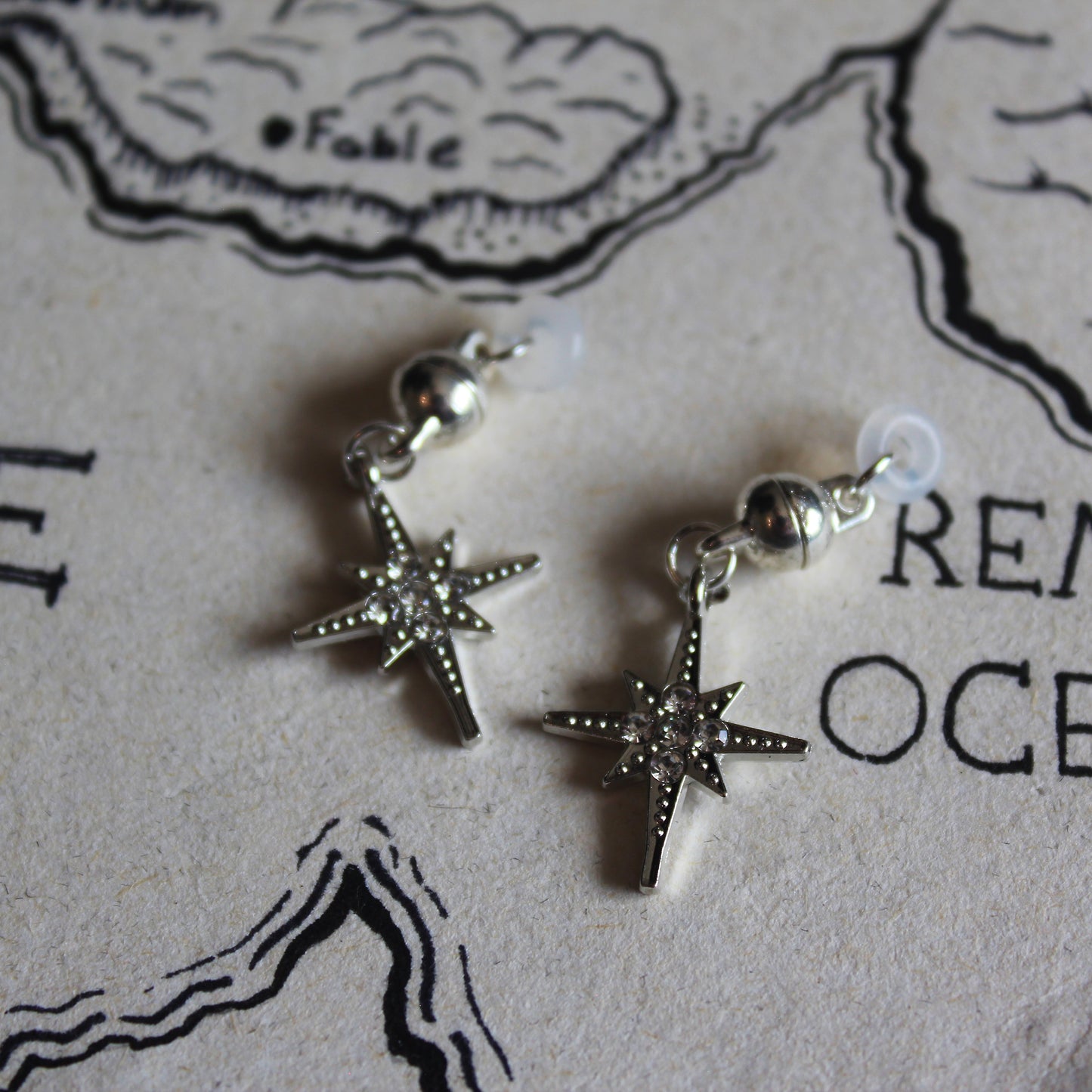 Silver Pointed Stars Glasses Charms