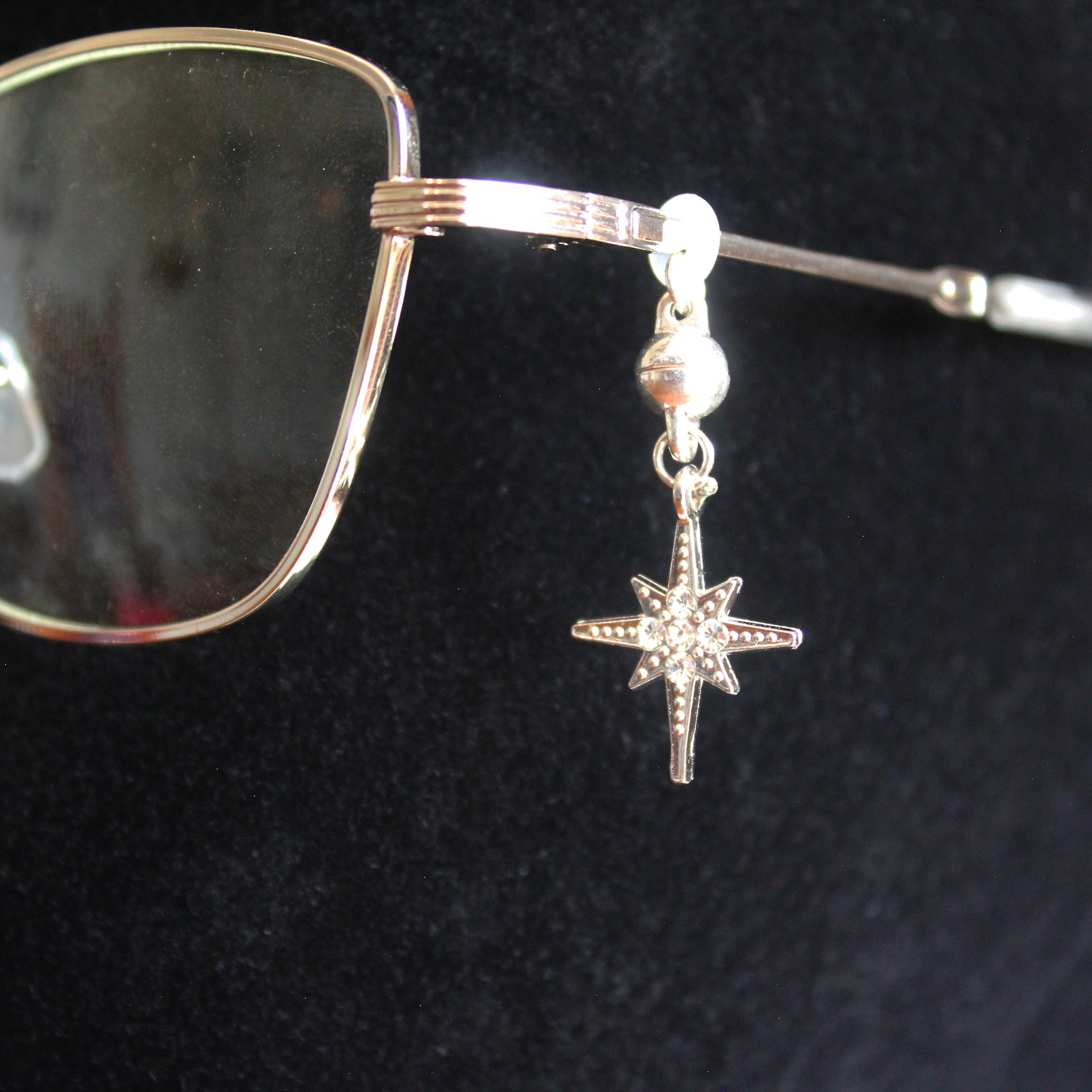 Silver Pointed Stars Glasses Charms