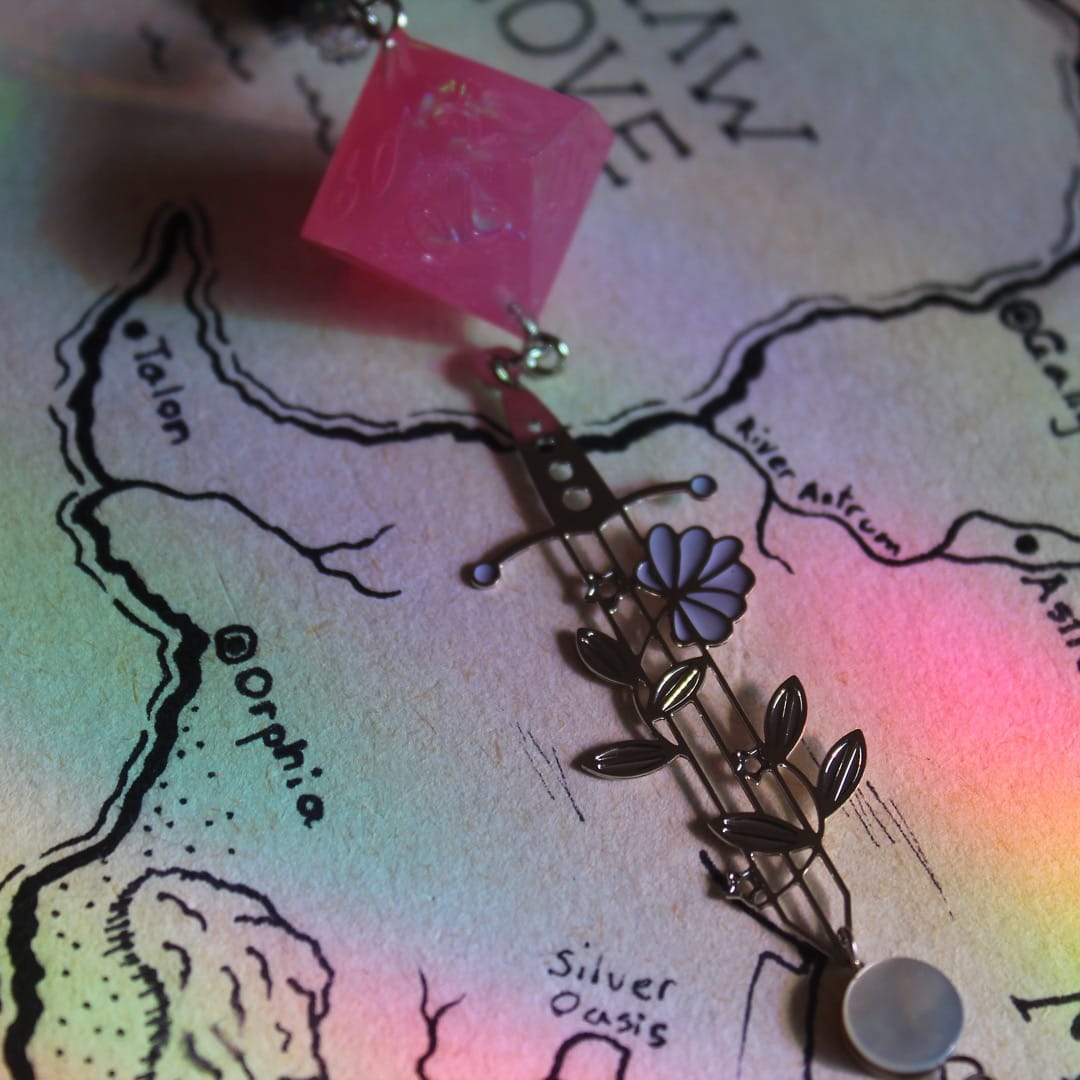 Queen of the Warriors Glasses Chain with Dice