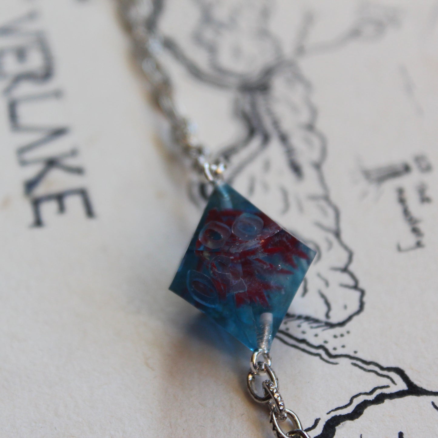 Treasure From the Reef Dice Glasses Chain