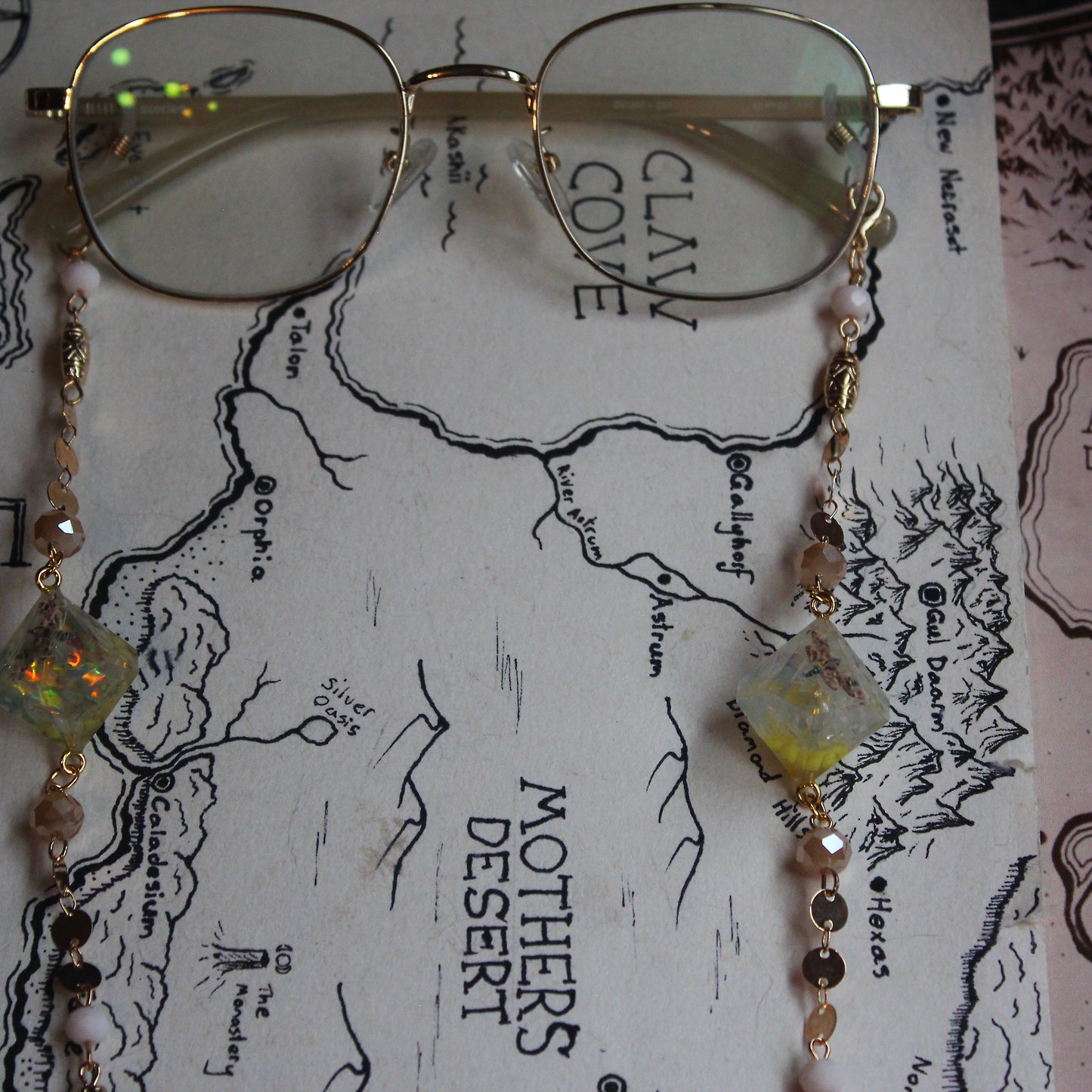 Artificial Moth & Sunflower Glasses Chain with Dice