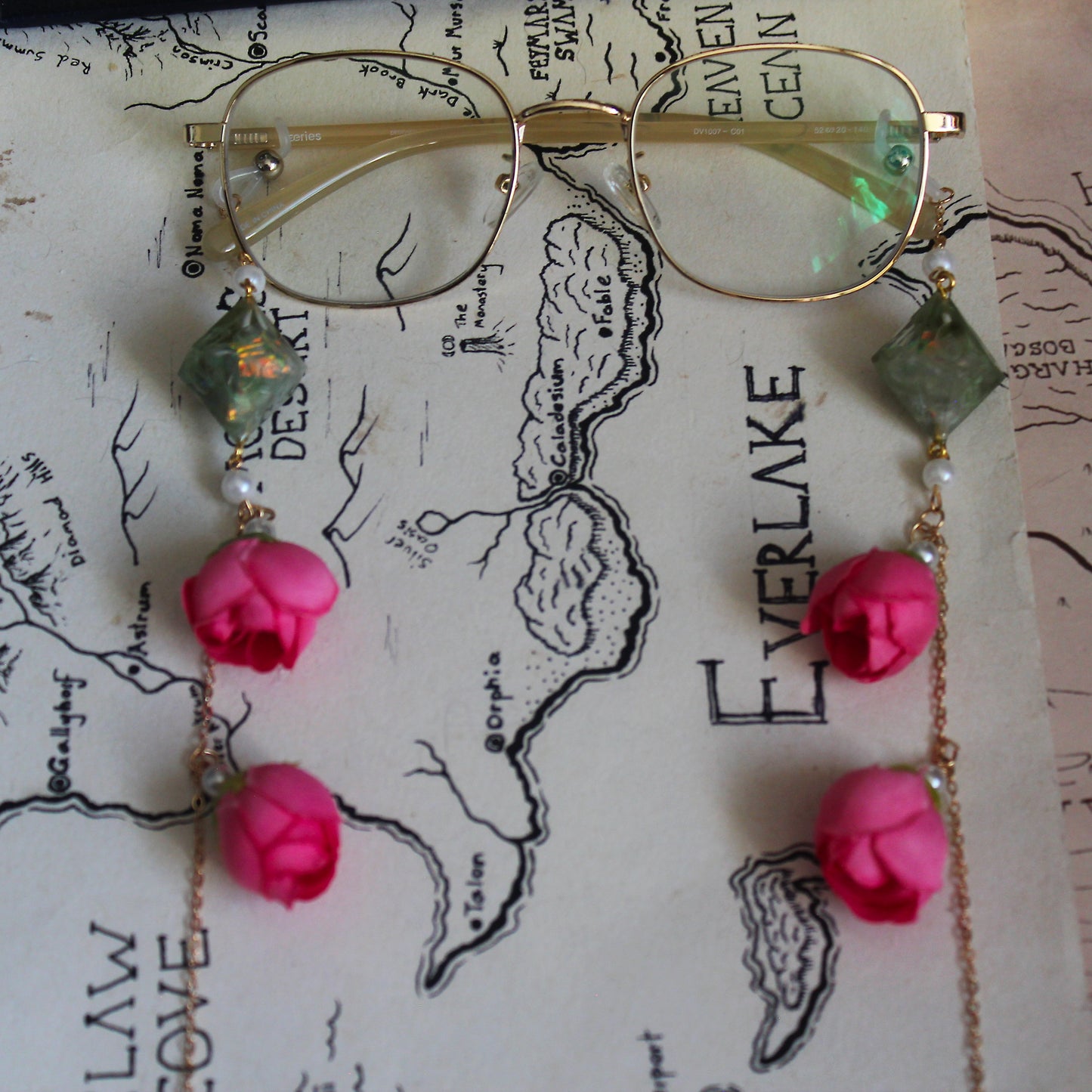 Dandelion Wishes Glasses Chain with Dice