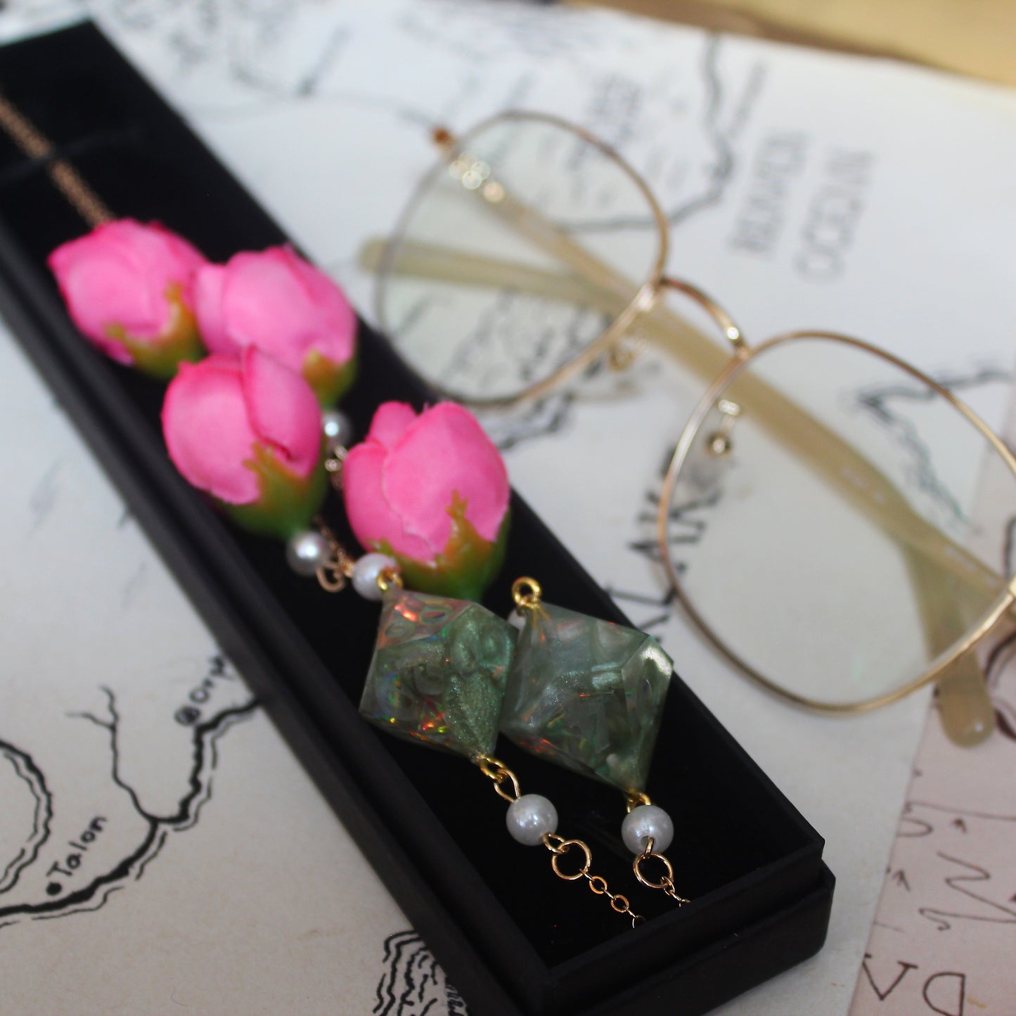 Dandelion Wishes Glasses Chain with Dice