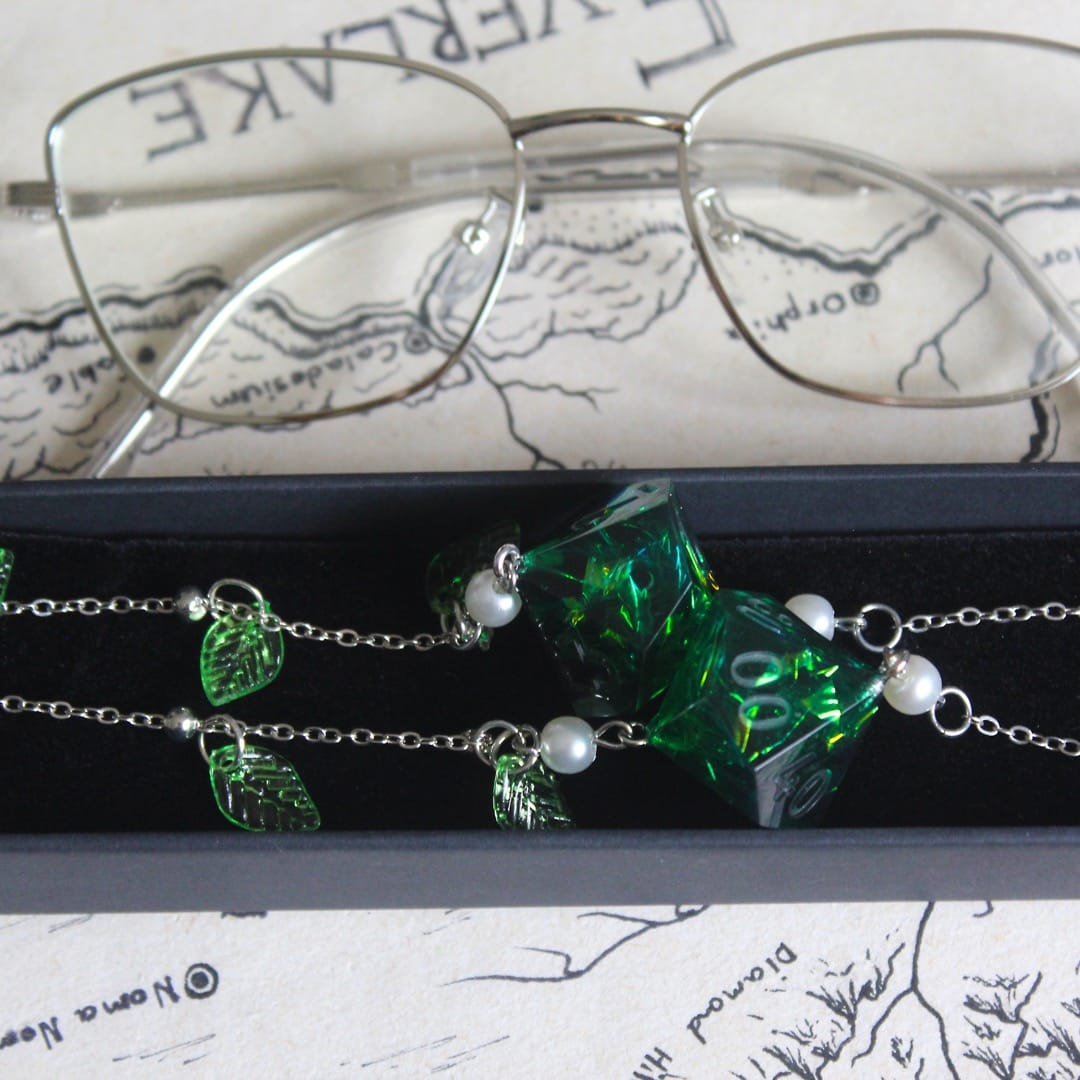 Emerald Woods Glasses Chain with Dice