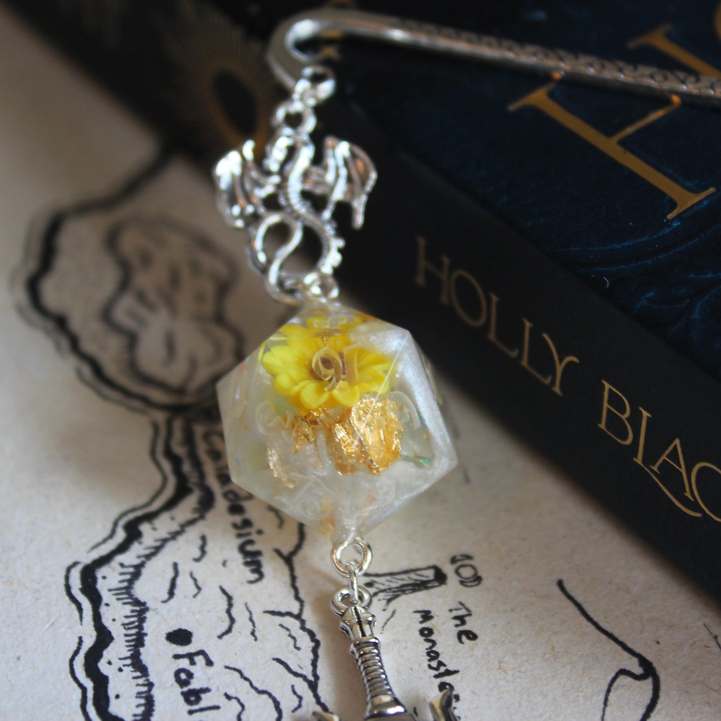 Smile of the Flower Metal Bookmark with Dice