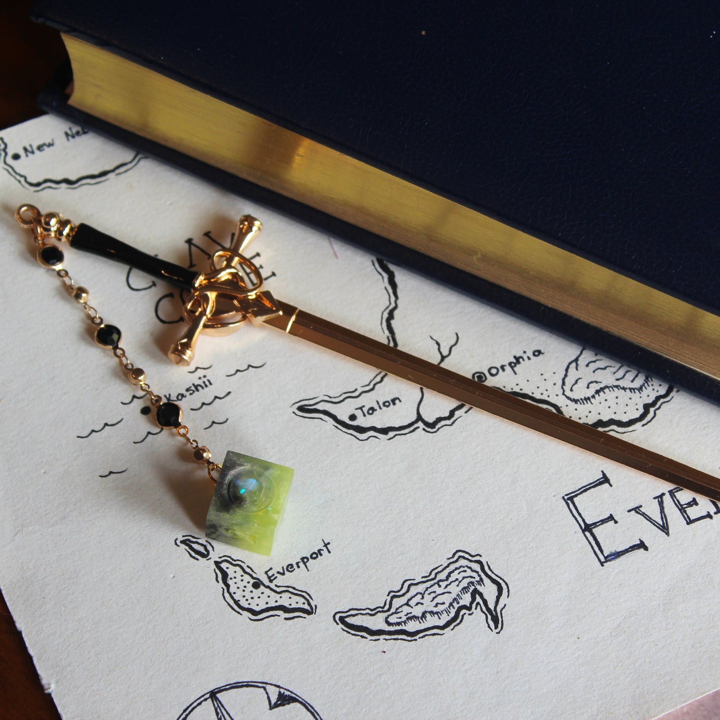 Green Wizard Hair Sword with Dice