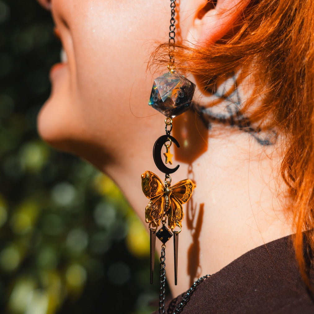 Butterflies on the Moon Glasses Chain with Dice