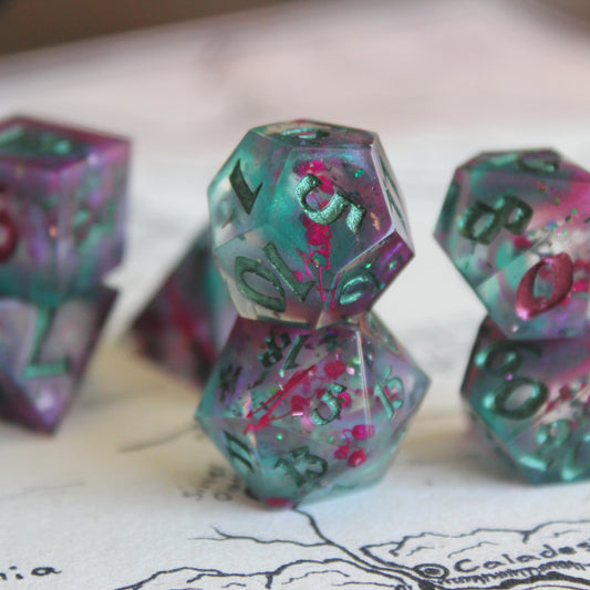 Green Rose of the Potion Garden 7-Piece Dice Set
