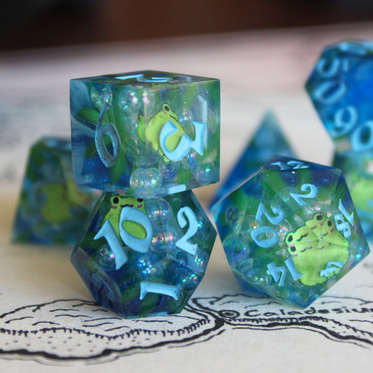 Fun Little Frog Friends 7-Piece Dice Set