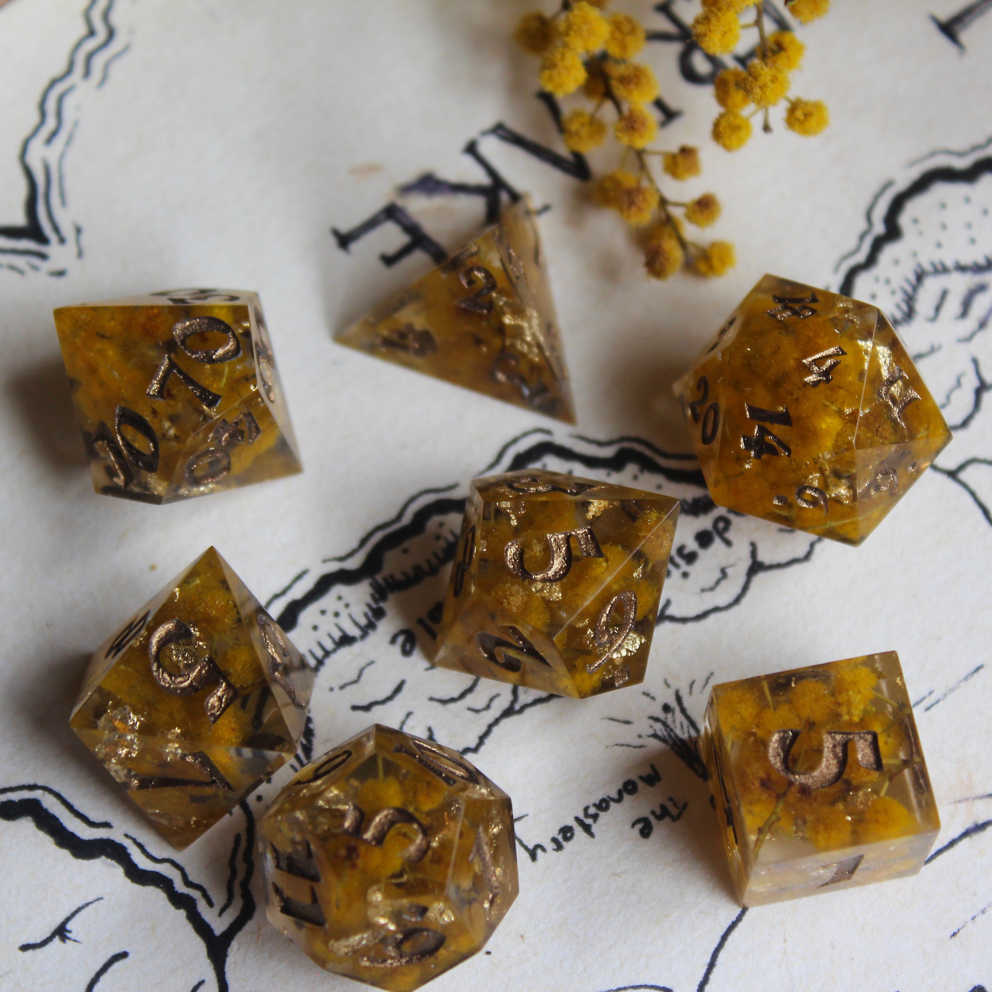 Australian Golden Wattle Flower 7-Piece Dice Set