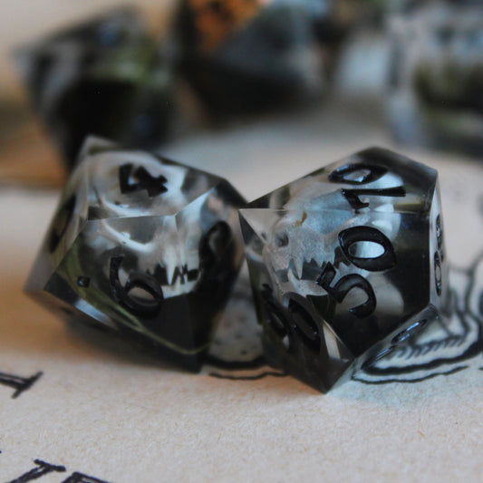 Cat in a Tree 7-Piece Polyhedral Dice Set