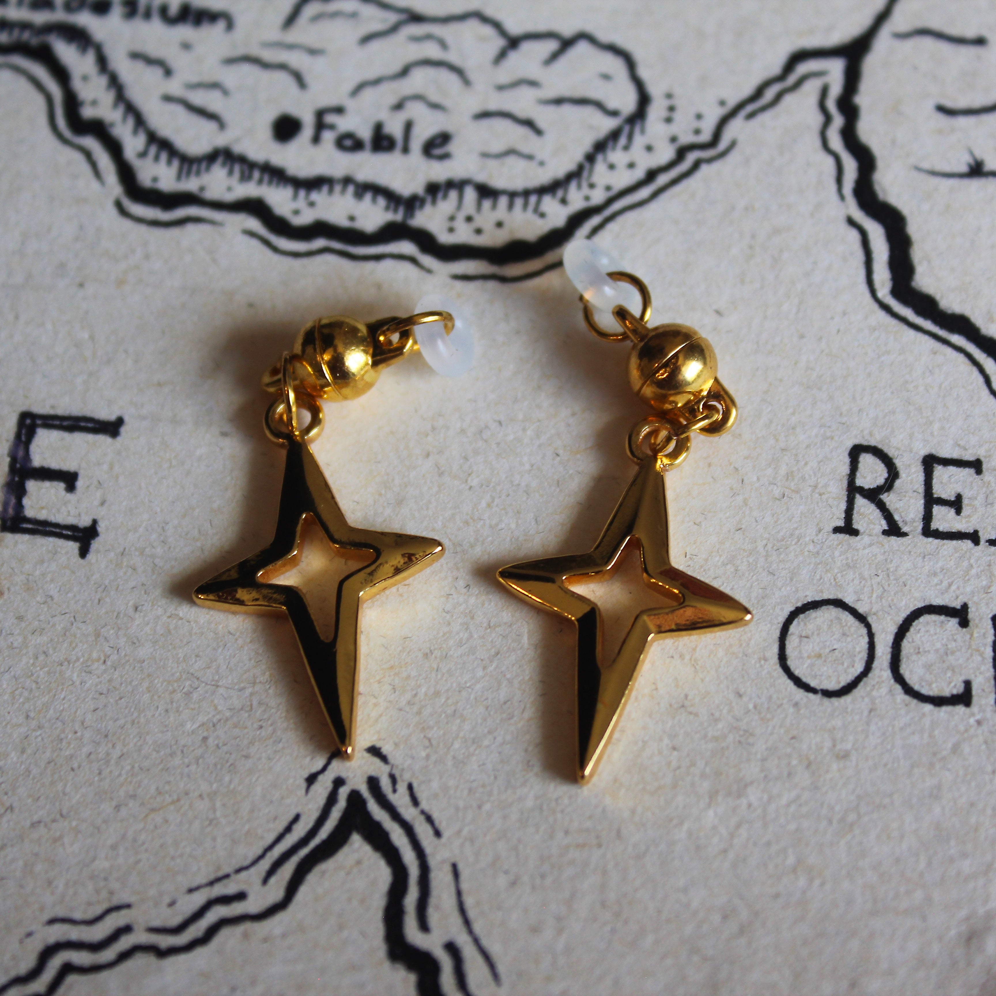 Hollow Gold Stars Glasses Charms