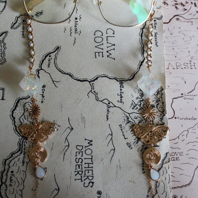 Moths of the Moon Glasses Chain with Dice