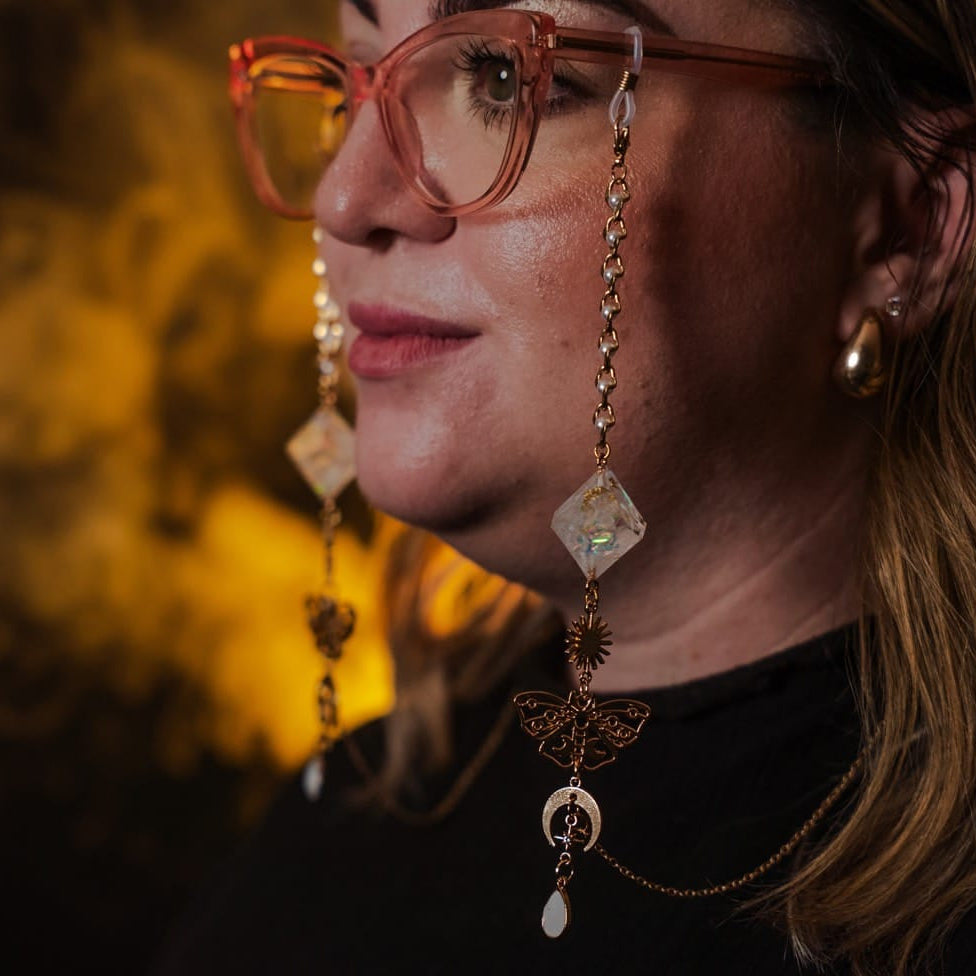 Moths of the Moon Glasses Chain with Dice