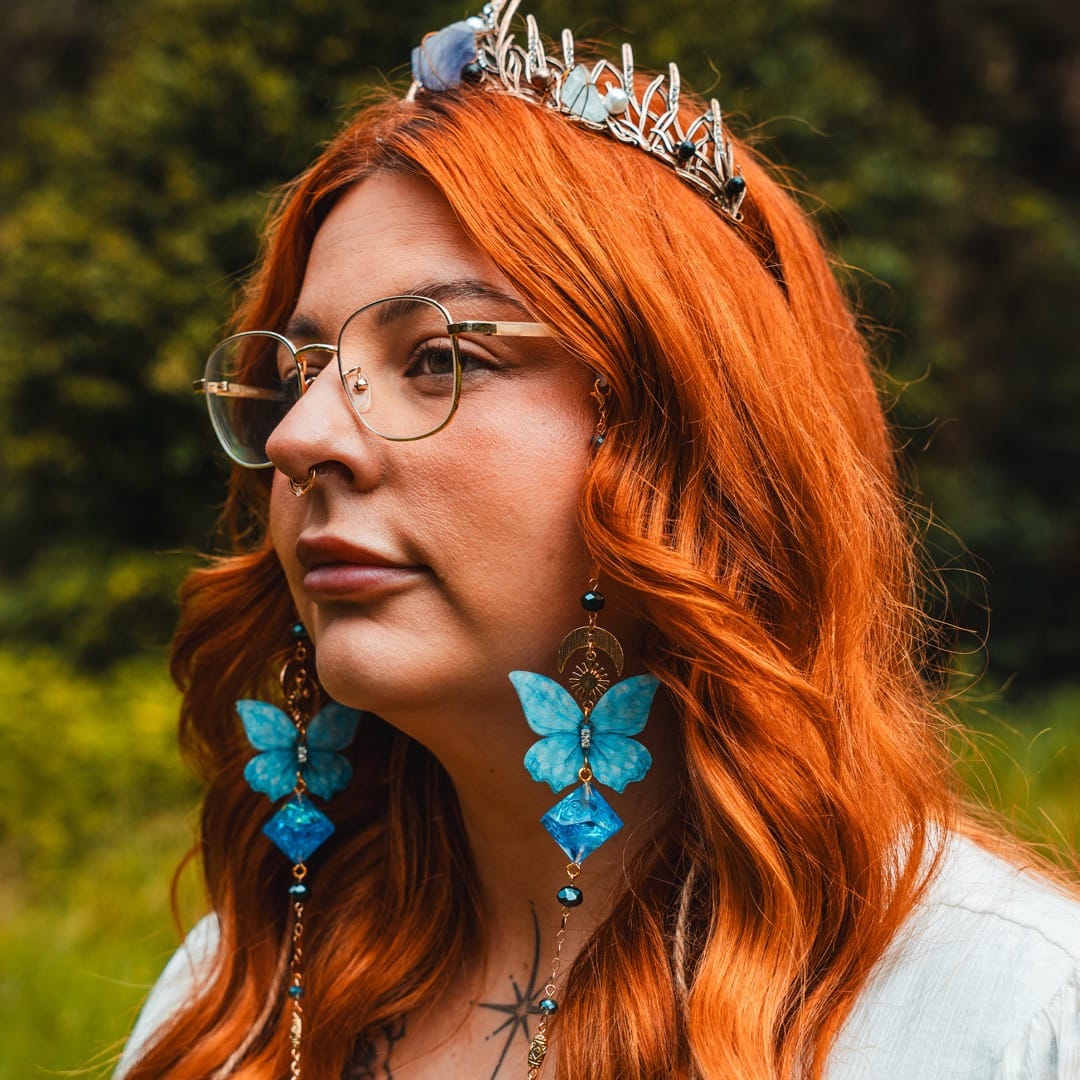 Enchanted Skywing Glasses Chain with Dice