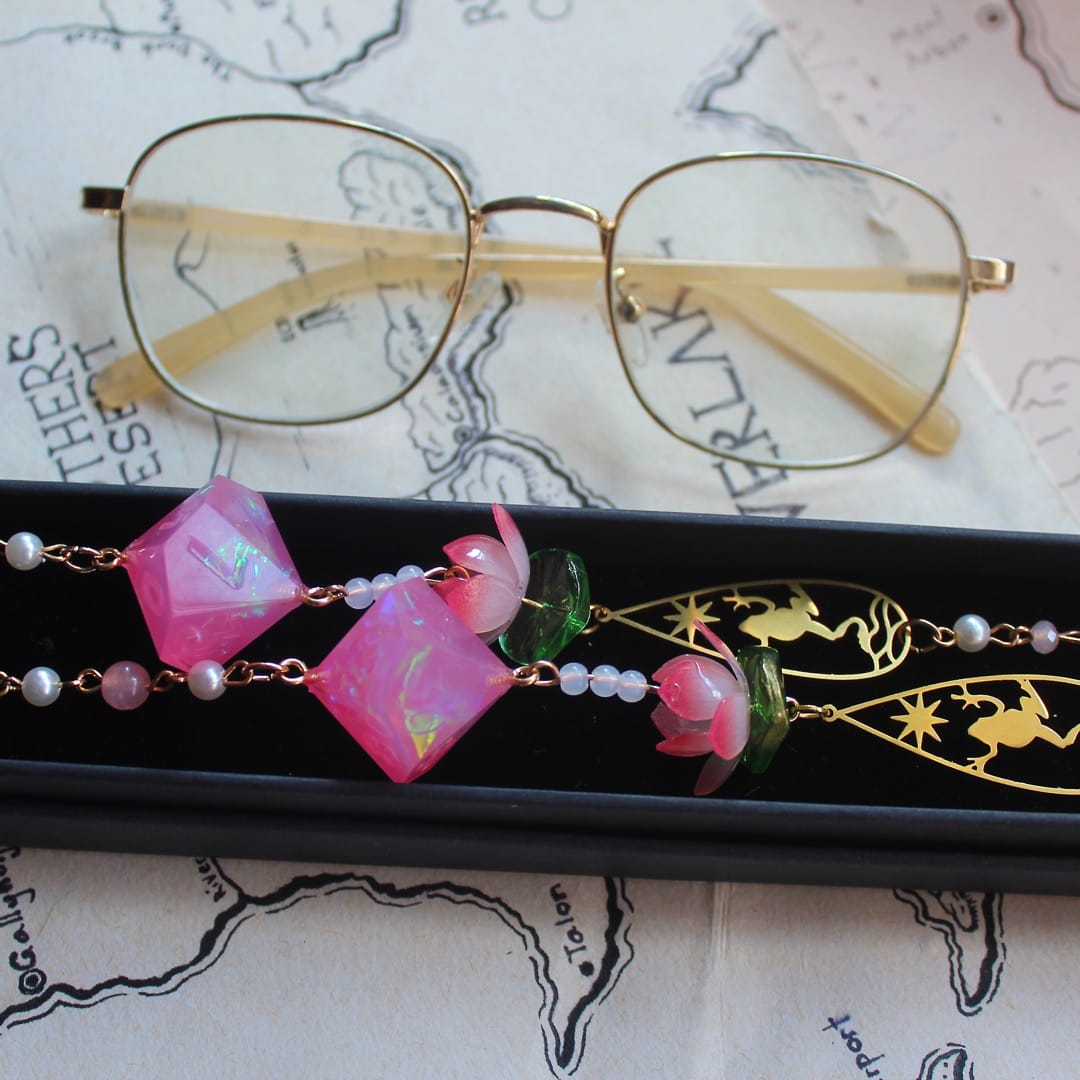 Sunrise on the Pond Glasses Chain with Dice