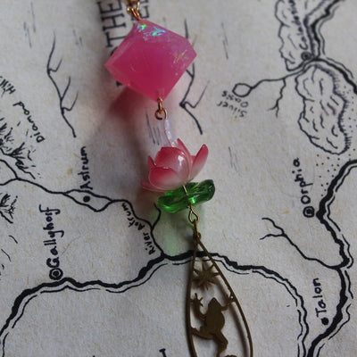 Sunrise on the Pond Glasses Chain with Dice
