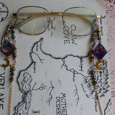 Rainbows with Iridescent Beads Glasses Chain with Dice