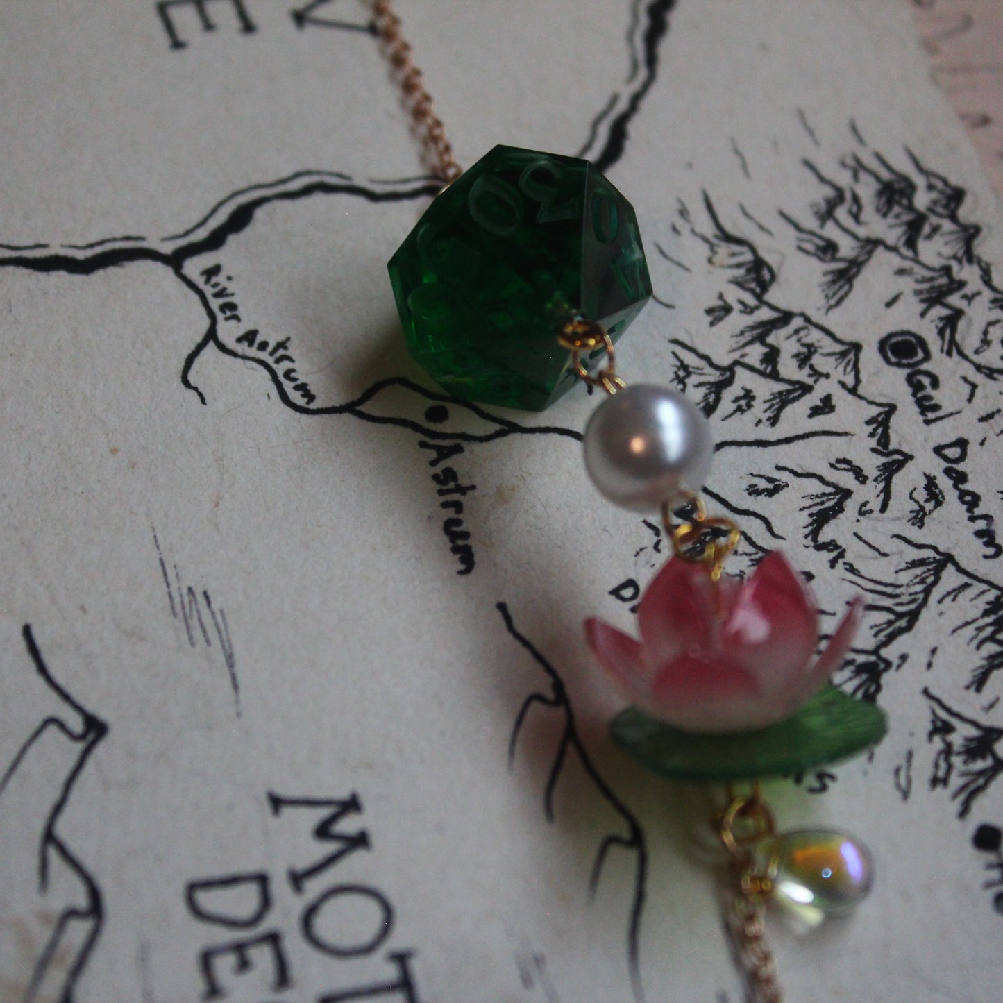 Into the Woods Glasses Chain with Dice