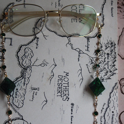 Plant Mum of Many Glasses Chain with Dice