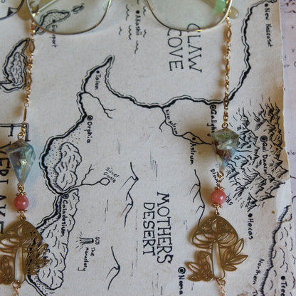 Frostbite Flowers Glasses Chain with Dice