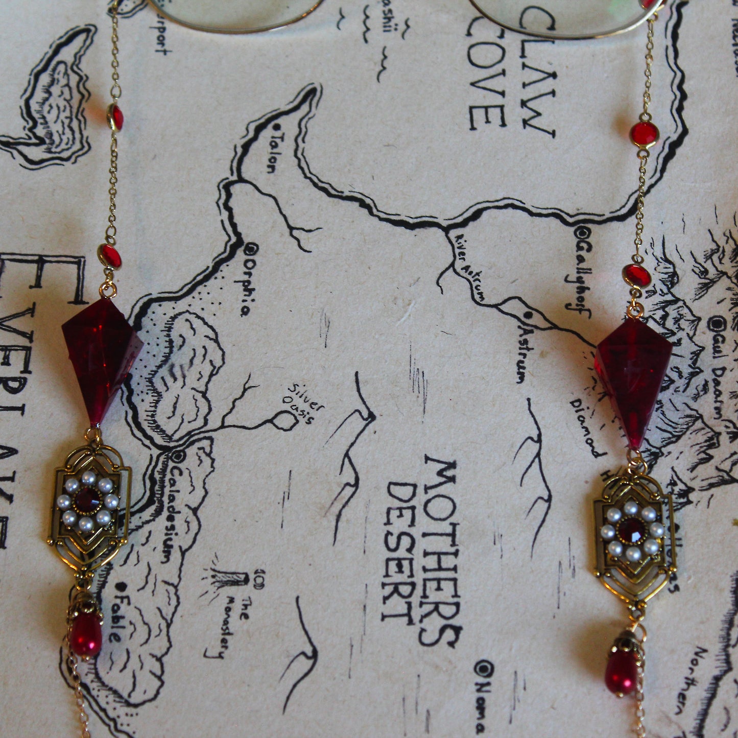 Red Sunflare Glasses Chain with Dice