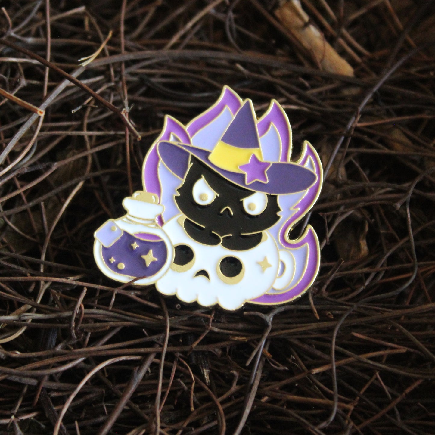 D&D Enamel Pin