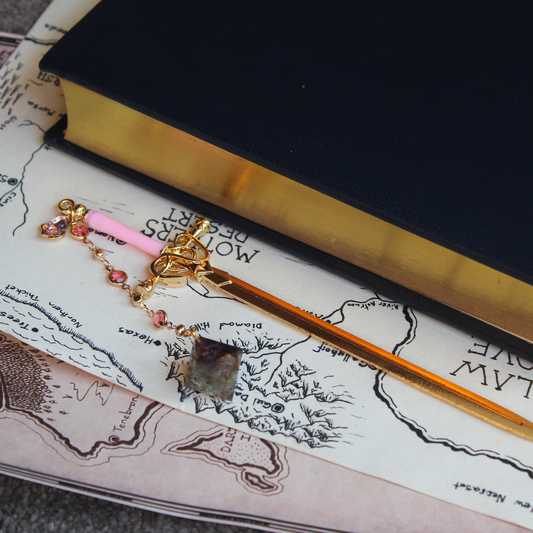 Strength of Purple Statice Flower Hair Sword with Dice