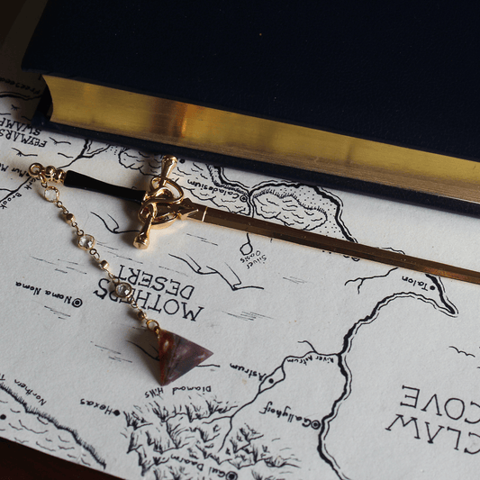 Earth's Treasure Dice Sword