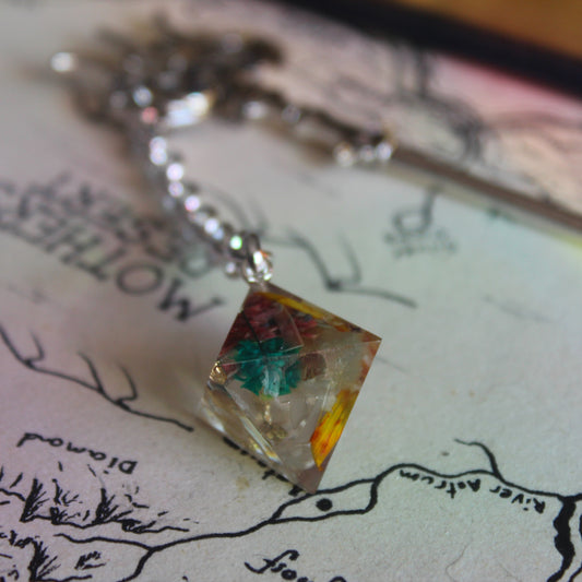 Flowers By the Sea Hair Trident with Dice