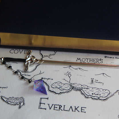 The Queen's Foxglove-Purple Hair Sword with Dice