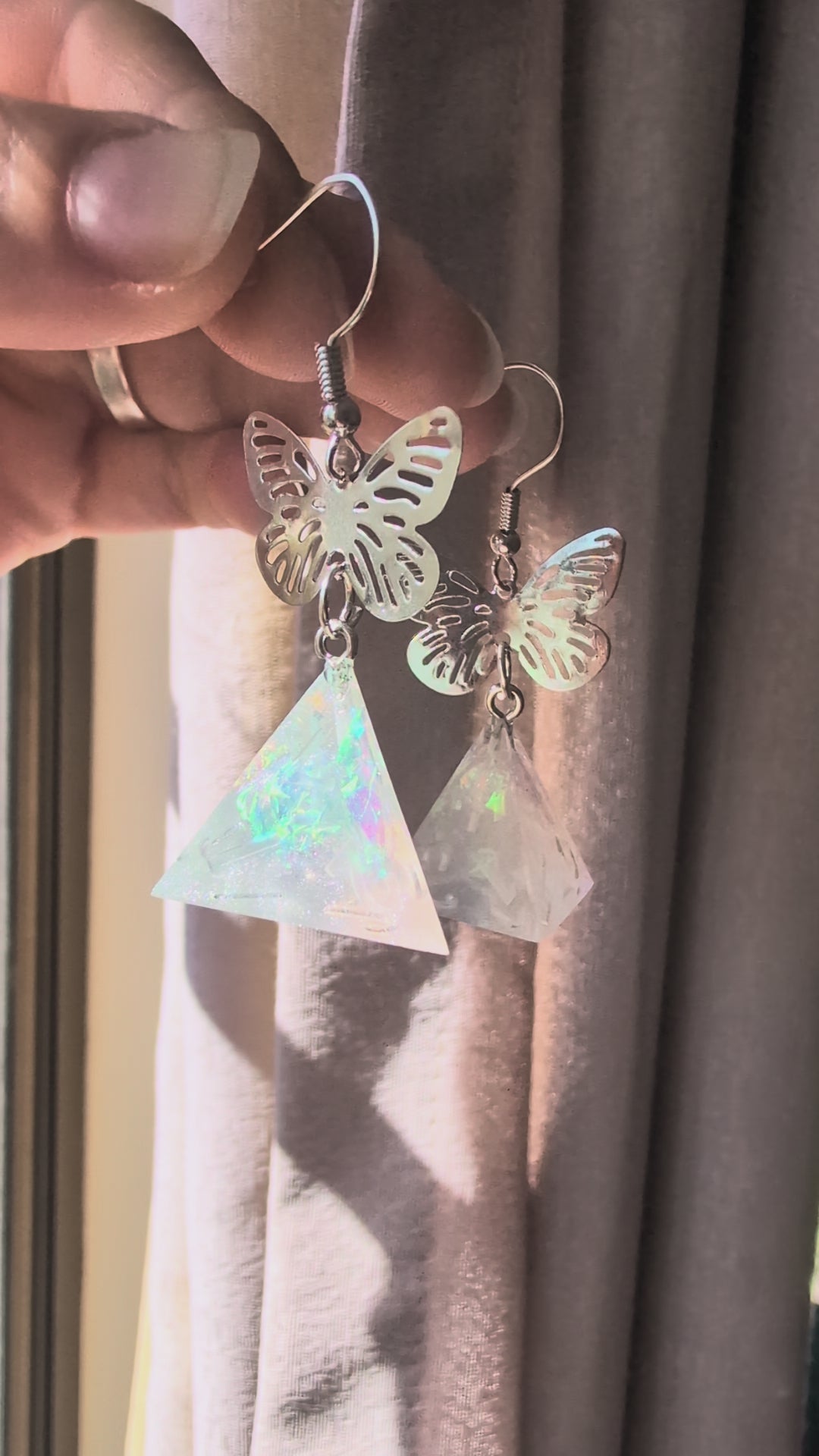 Load video: Butterfly's Earrings with Dice