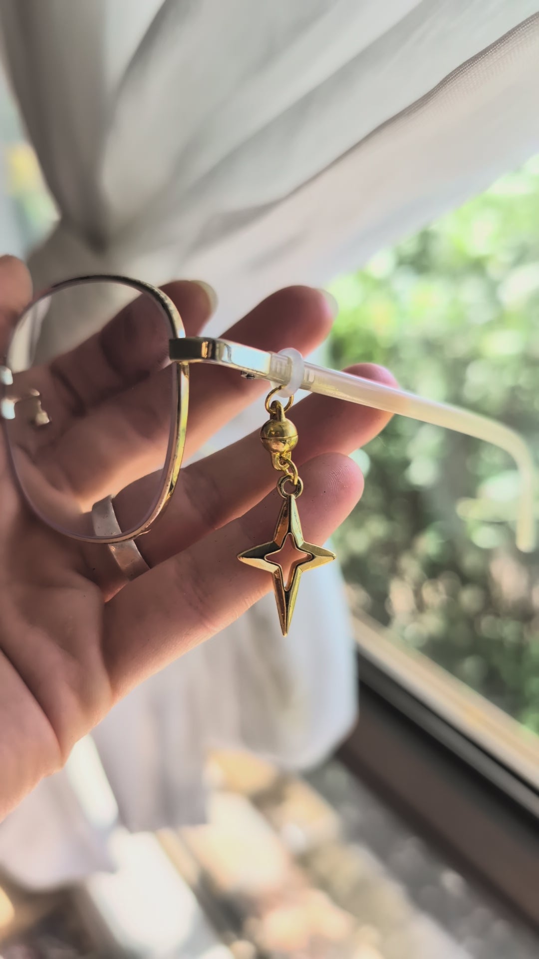 Hollow Gold Stars Glasses Charms