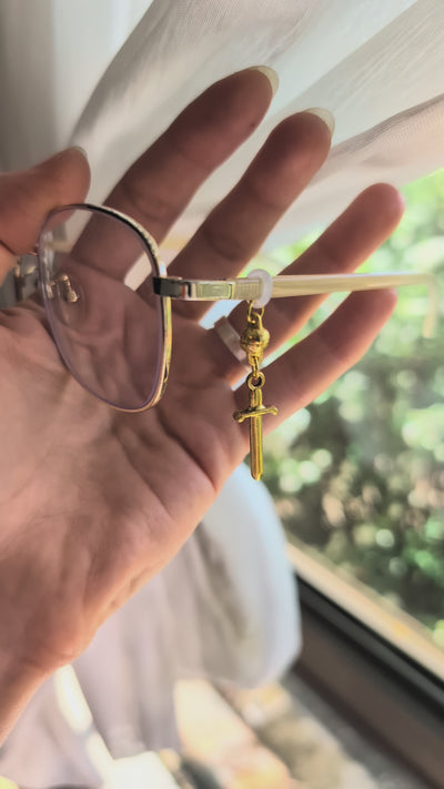 Smooth Gold Daggers Glasses Charms