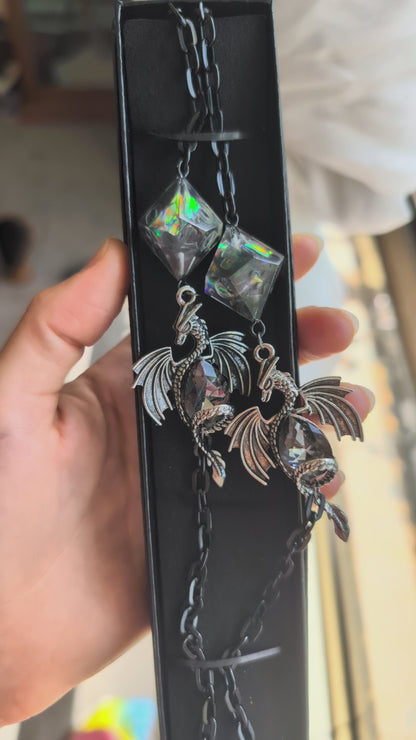 Dragons' Treasure Glasses Chain with Dice