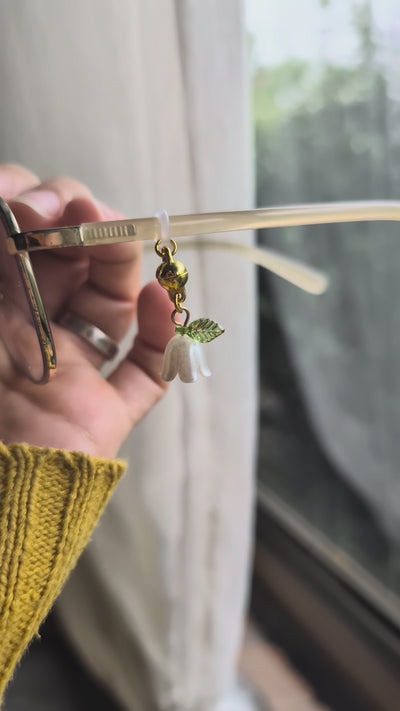 White Lily of the Valley Glasses Charm