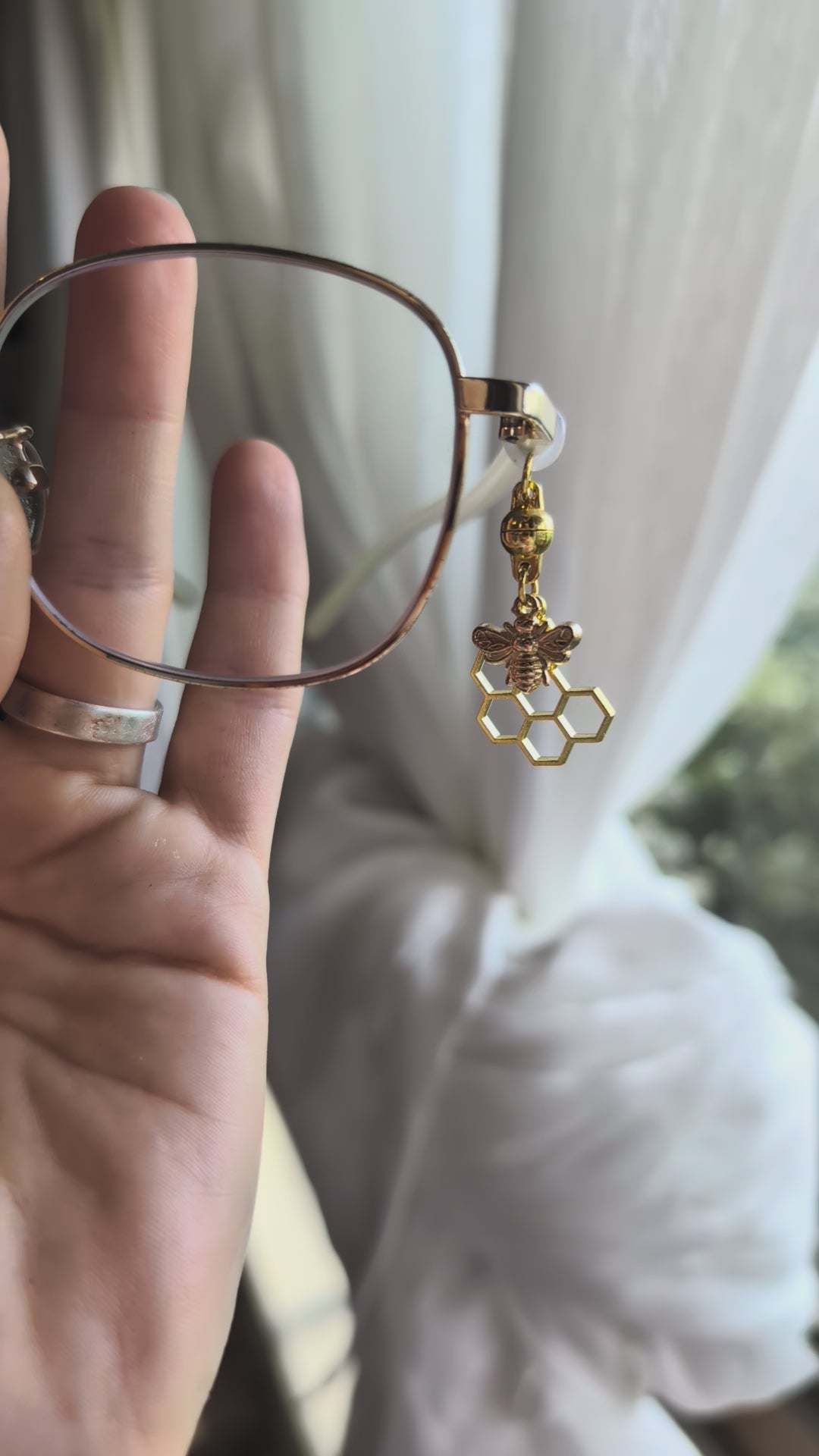 Honey Bee Glasses Charms