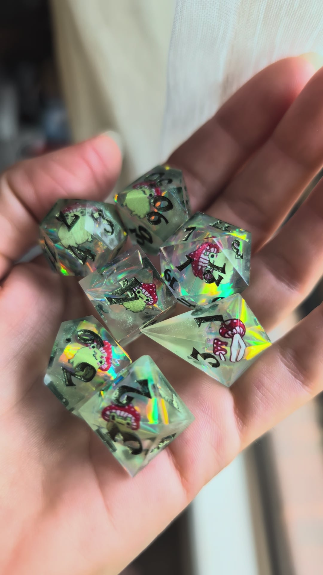 Load video: Mushroom Frogs 7-Piece Polyhedral Dice Set